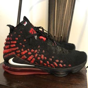 Lebron 17.
